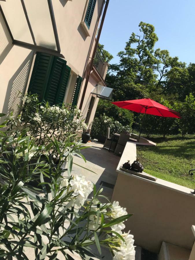 Appartement Giardini Magnolia à Belgirate Extérieur photo